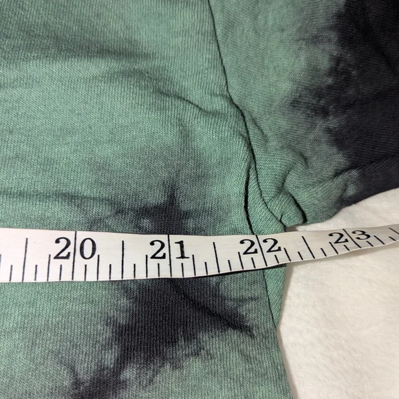 TLC Crazy Sexy Cool Tie Dye Graphic T-Shirt Adult XL Green Black NWOT - Picture 3 of 6